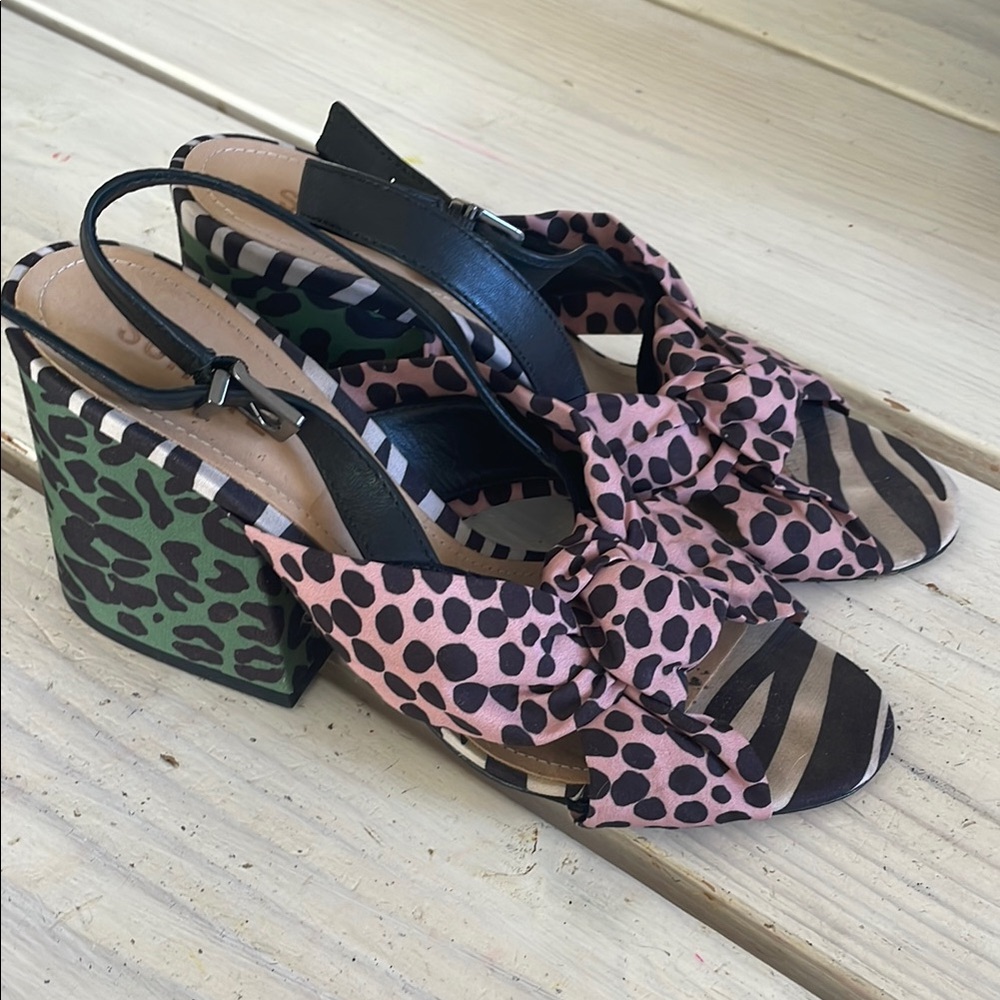 SCHUTZ low chunky heel